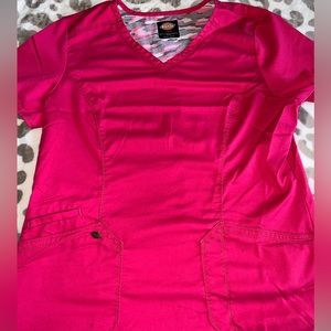 Dickies pint scrub top